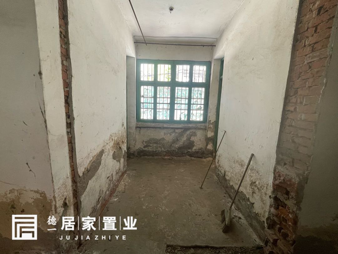 口腔医院住宿区,东风路口腔医院,一楼带院子,好停车6