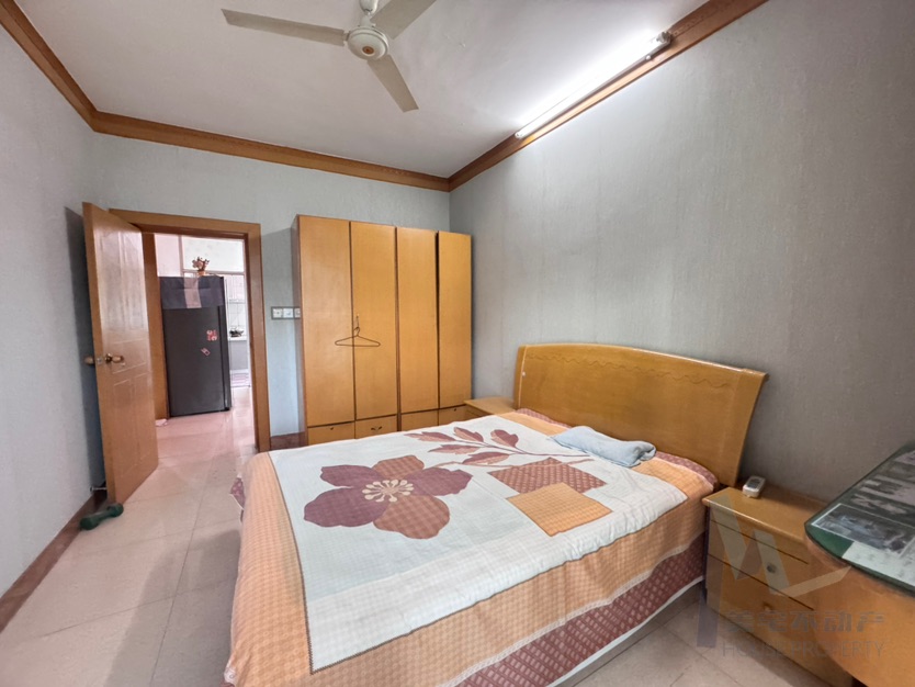 临渭区法院家属院,3室临渭区法院家属院,家电齐全,拎包入住6