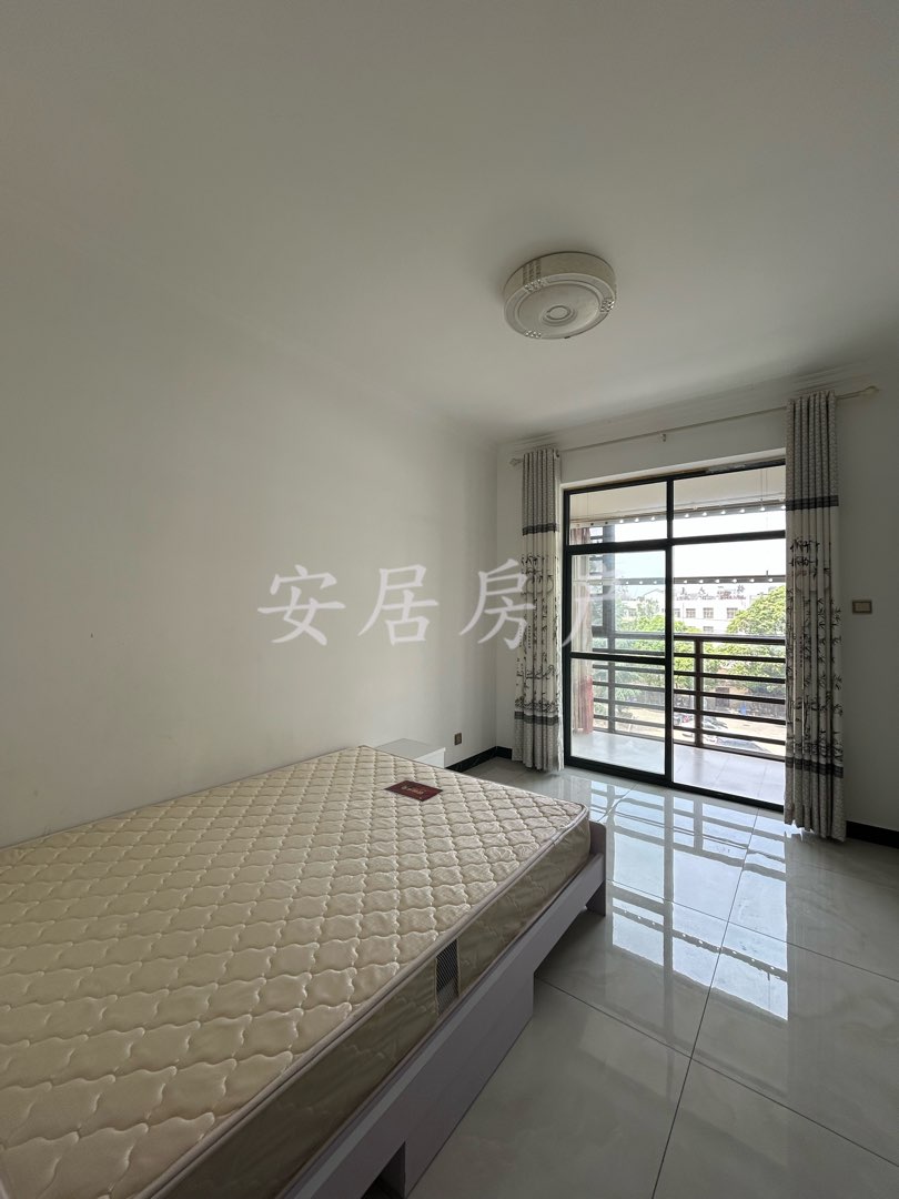阳光花地,阳光花地147㎡4室精装,好房出售7