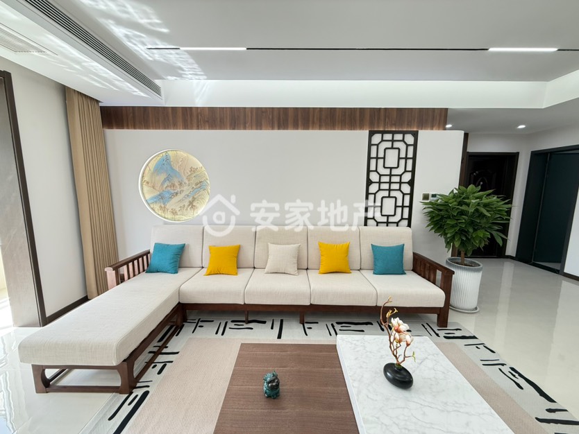 东润公园壹号,公园壹号,3室2厅2卫,南北通透带储物间,全明卫生间4