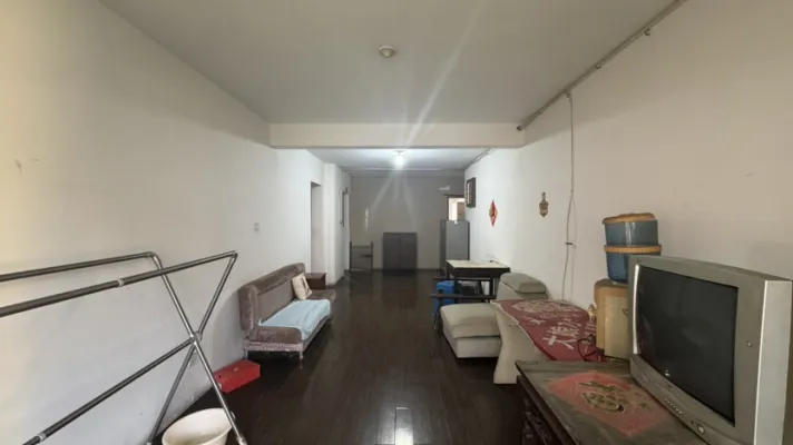 顺园八村三期 简装电梯三房 有钥匙随时看房