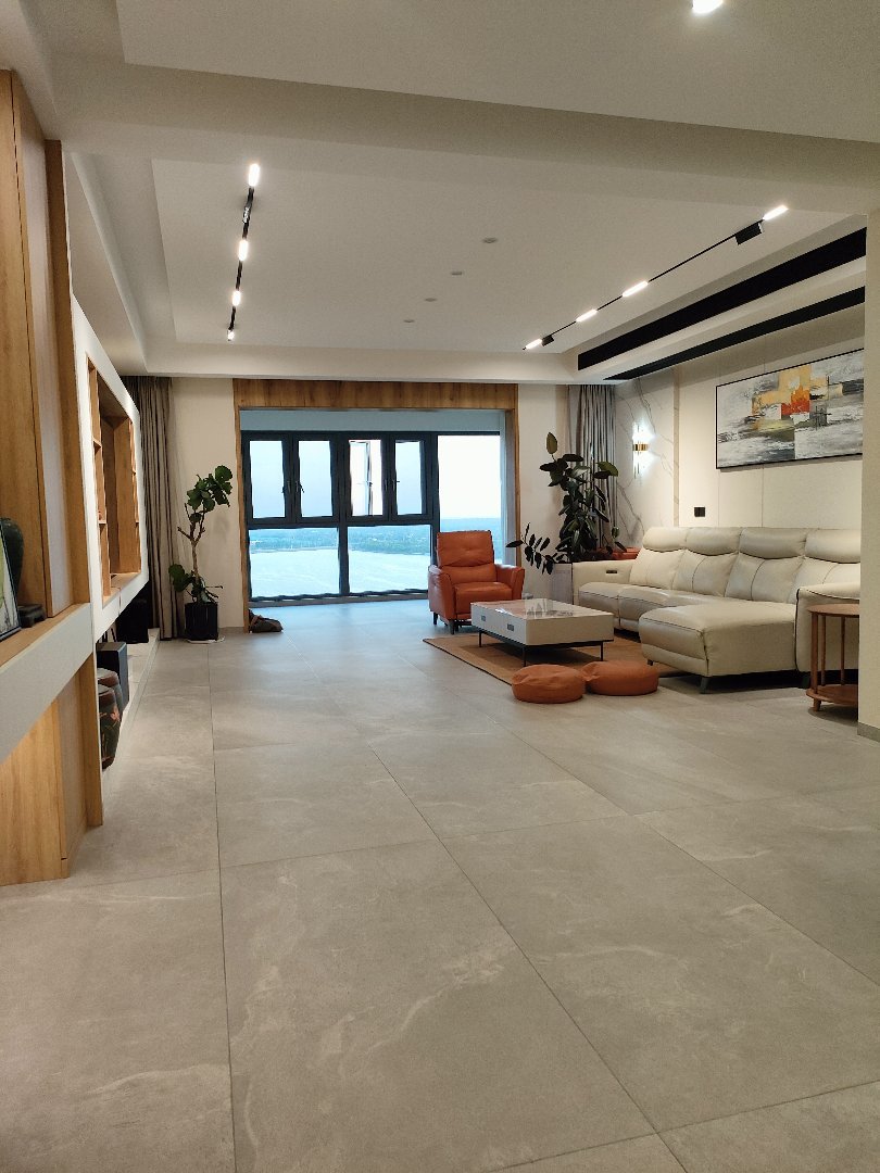 碧桂园三期凤栖岛,碧桂园272平米湖景大平层 豪华装修 拎包入住 卖198万10
