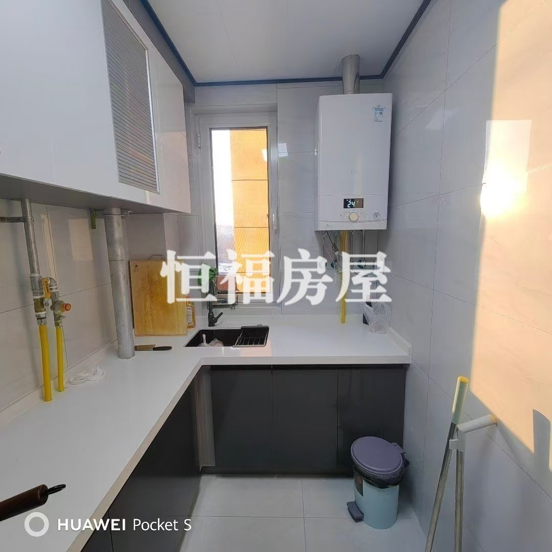 关川景湾,关川景湾92㎡2室2厅1卫1阳台精装,业主急售6
