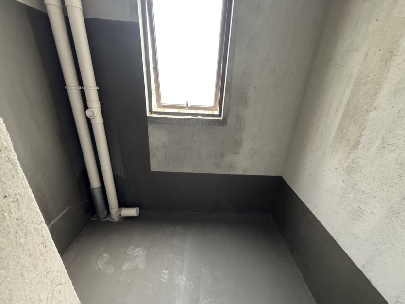 凯旋珑玺湾,凯旋珑玺湾 毛坯4房南北通透 房东诚心出售送车位8