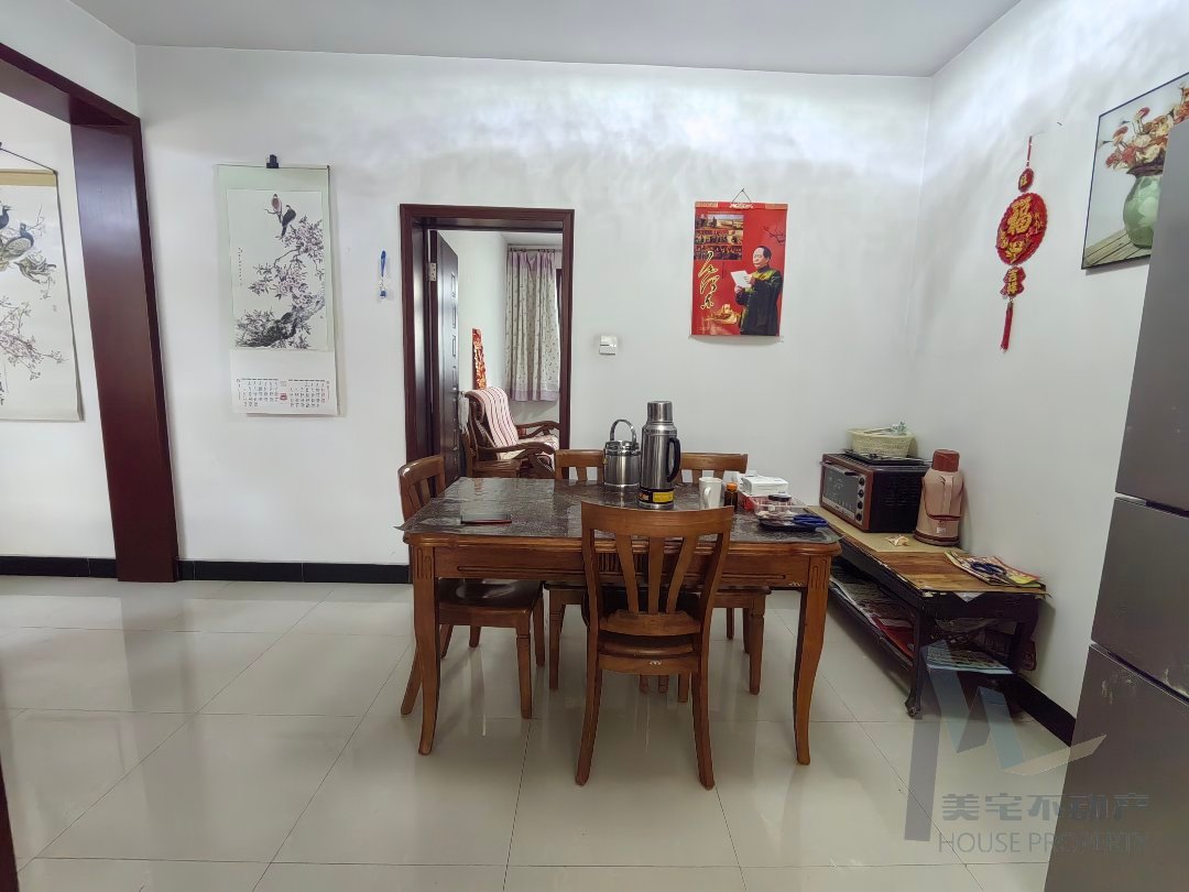 房管所家属院,东风大街房管所家属院步梯二楼南北通透三居室采光好 送地下室10