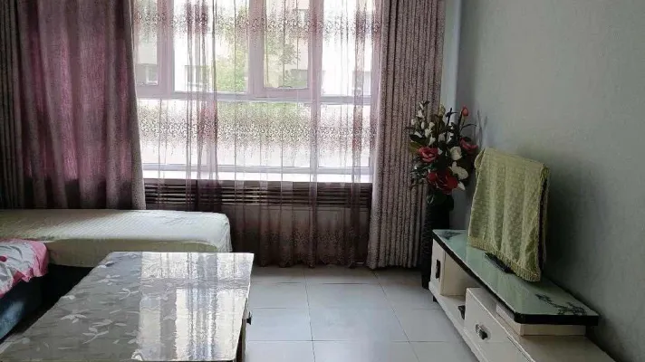 华洋新村 楼梯二楼 家电齐全