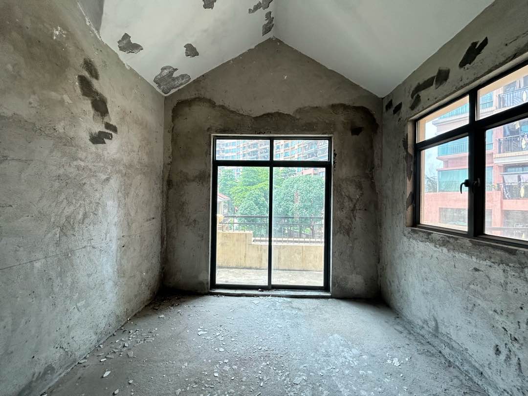 奕聪花园,南北通透,5室2厅3卫2阳台全南,户型非常棒,有户型为证20