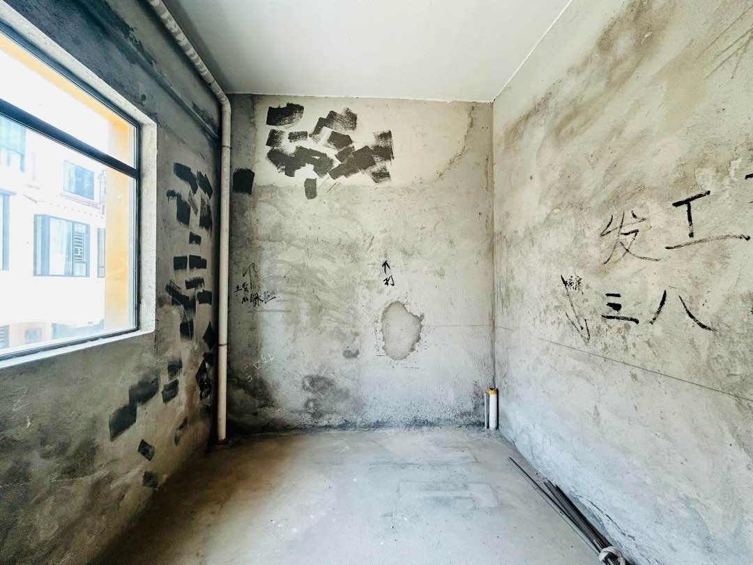 奕聪花园,南北通透,5室2厅3卫2阳台全南,户型非常棒,有户型为证5