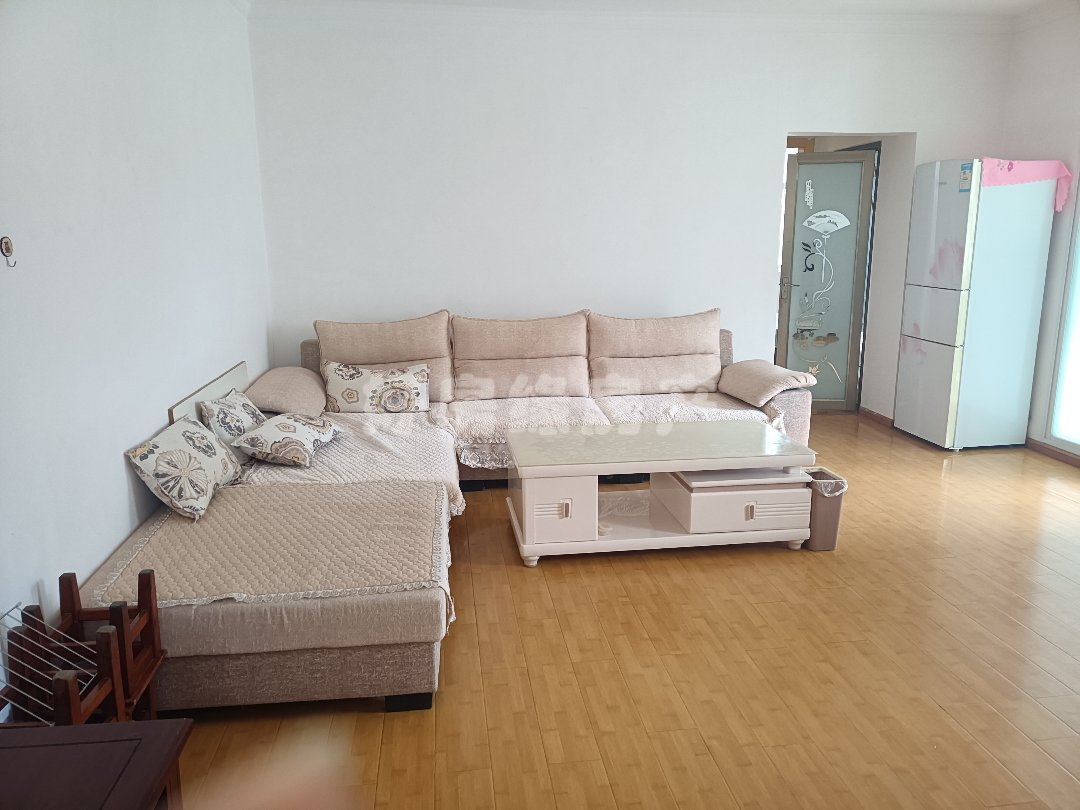 云锡新村,云锡新村房屋出售,实上5楼,学校前面,拎包入住。3