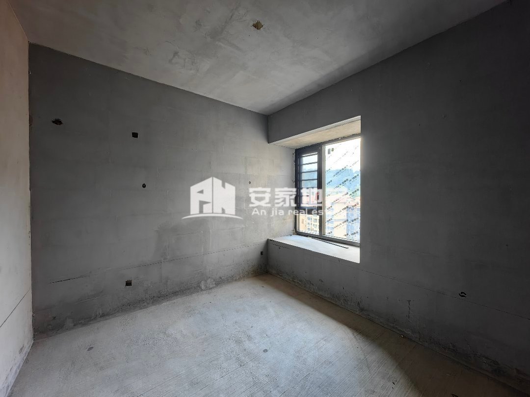 凯邦名门,凯邦名门 电梯清水3房2卫 中层 需全款3