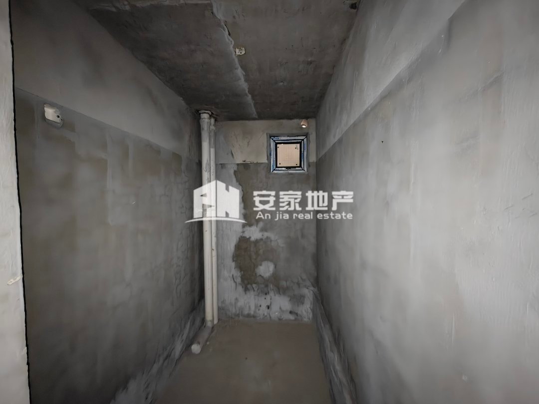 凯邦名门,凯邦名门 电梯清水3房2卫 中层 需全款4