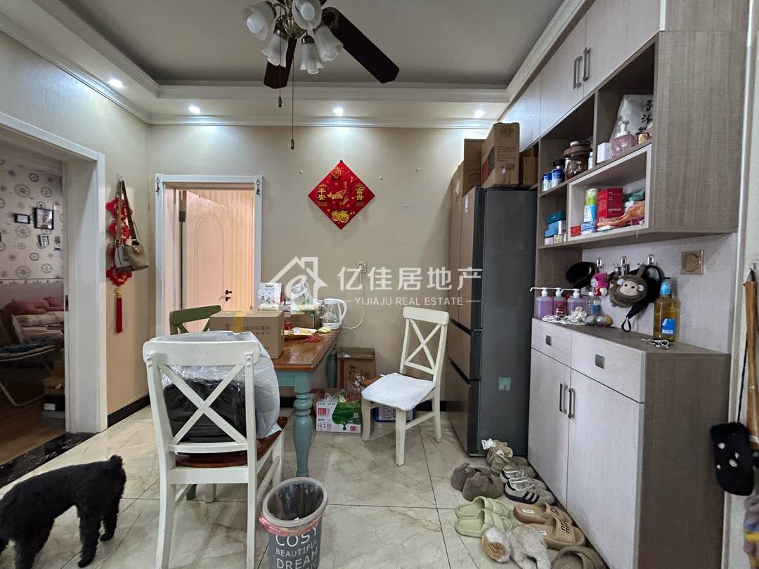 万基名家,万基名家! 双气双电小区! 精装三房!有地暖!6