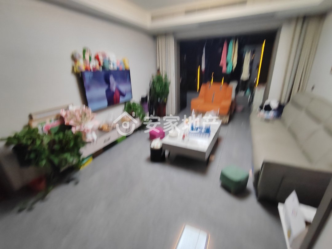 天玺城,天玺城电梯高层,精装修,两室改三室,有证满二可按揭3