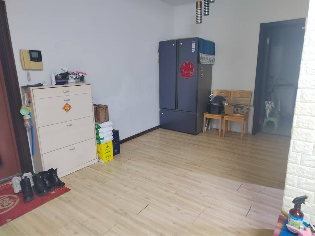 沿湖城御景湾,经典沿湖城御景湾2室2厅1卫!精装修!两证齐全!5