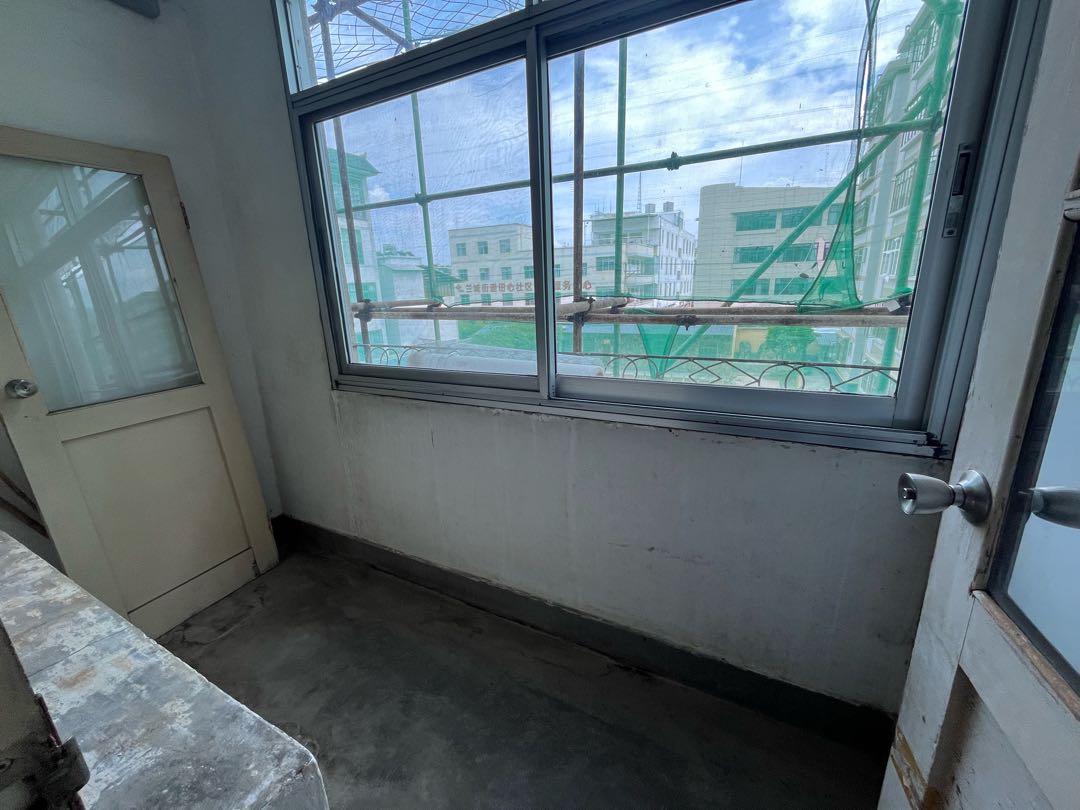 复烤厂二院,永昌小学复烤厂二院3楼南北向,划拨地,证满在手,院内停车方便7