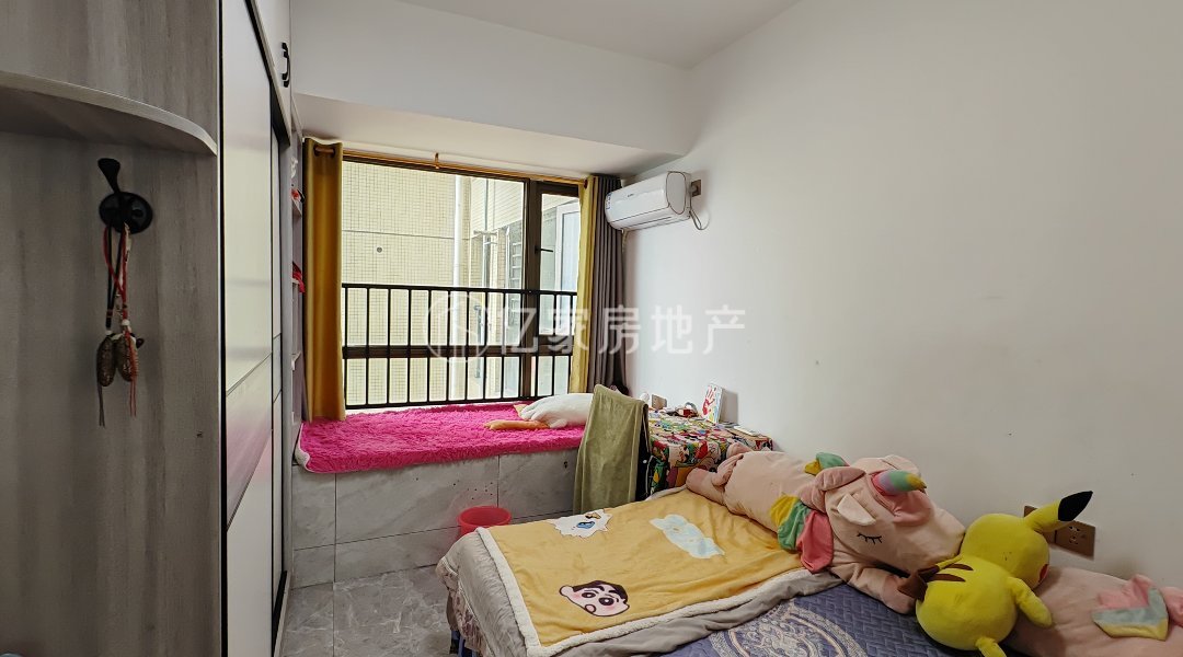 容州公园尊府,公园尊府,精装五房,赠送部分家具家电,售价89万12