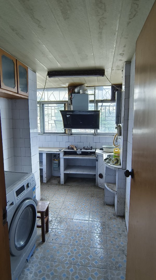粮食局家属院,精品好房,楼层好,视野广,粮食局家属院2室2厅1卫1阳台!1
