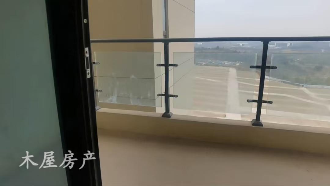 碧桂园凤凰城,碧桂园凤凰城交通便利毛坯3室2厅2卫1阳台尽享城市繁华4