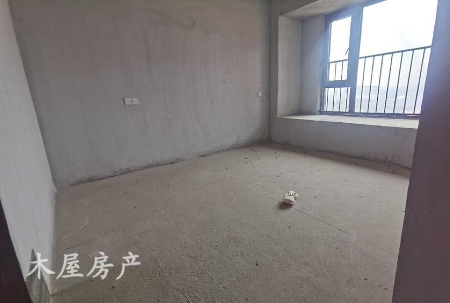 碧桂园凤凰城,碧桂园凤凰城交通便利毛坯3室2厅2卫1阳台尽享城市繁华6