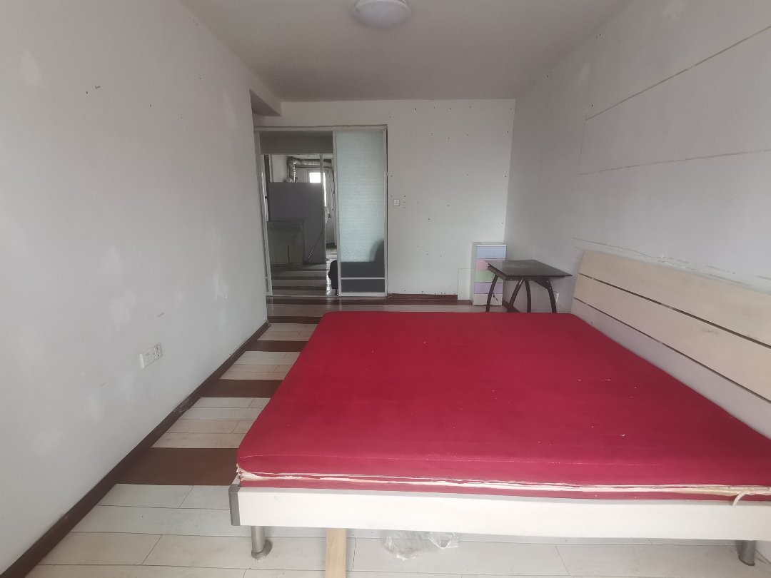 绿丹江苑南区,南北通透,2室1厅1卫0阳台全南,户型非常棒,有户型为证4