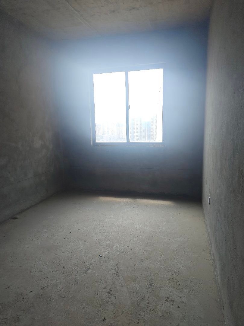 南疆坤城,急售南疆坤城,132平,四室,视野好,毛坯房,9