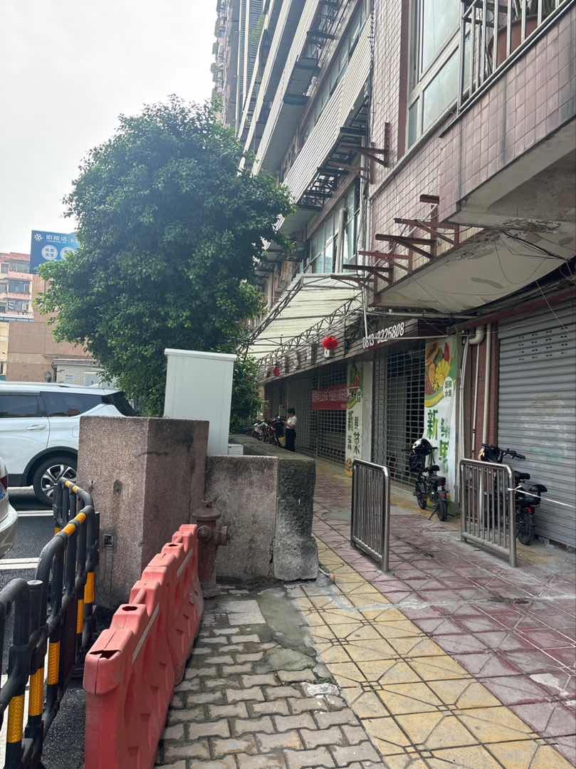 汇信商厦,汇东大酒店旁汇信大厦大三室两厅两卫11