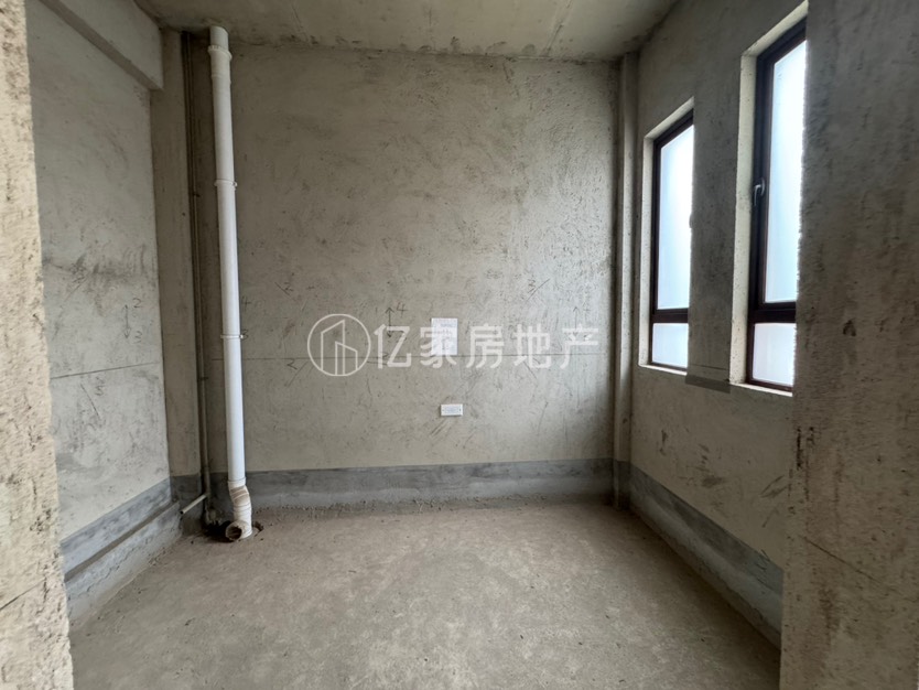 容县碧桂园,碧桂园别墅,带花园,即可即装修275万2
