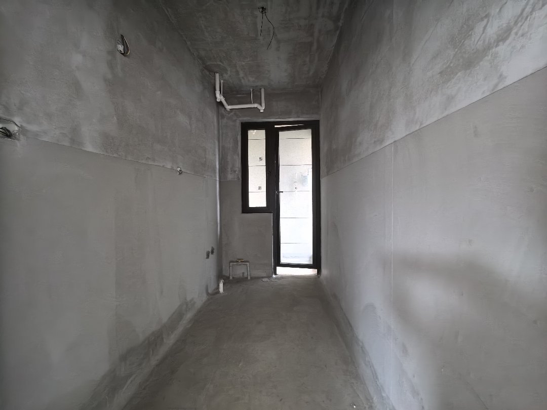 璞园,毛坯3室2厅1卫1阳台南北通透,交通便利,舒适宜居4