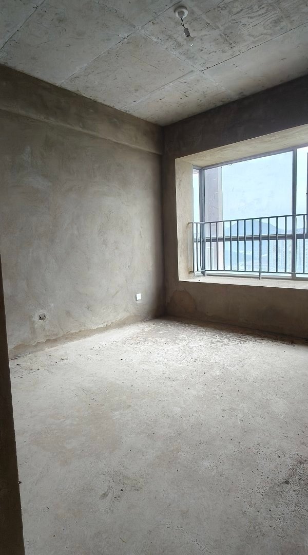 九龙印象,九龙印象,4室2厅2卫2阳台,证满两年,急售30万3