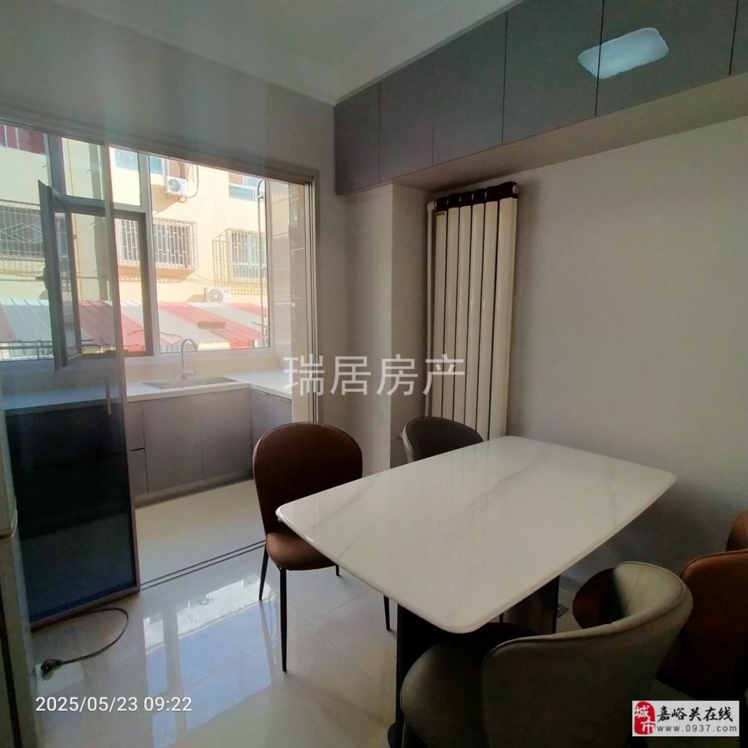 祁连街区,祁连街区95平3室2厅1卫1阳台精装售价577