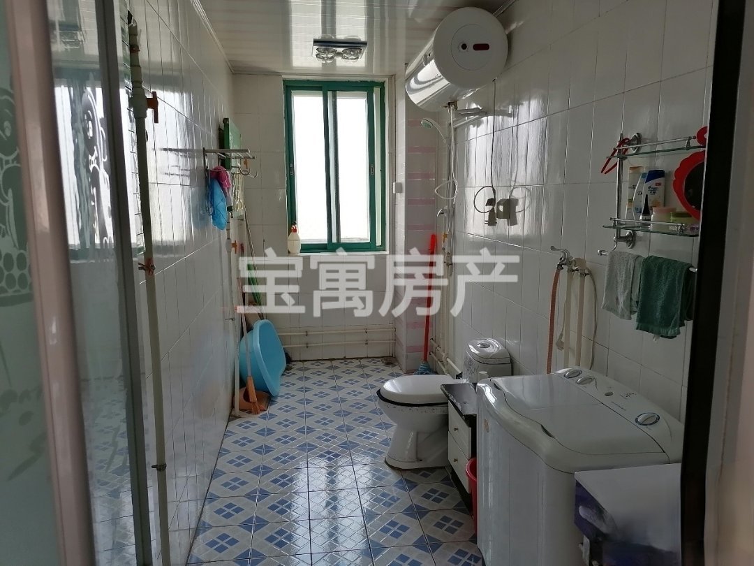 广汇小区,广汇小区五楼两室两厅一卫产权清晰诚心出售2