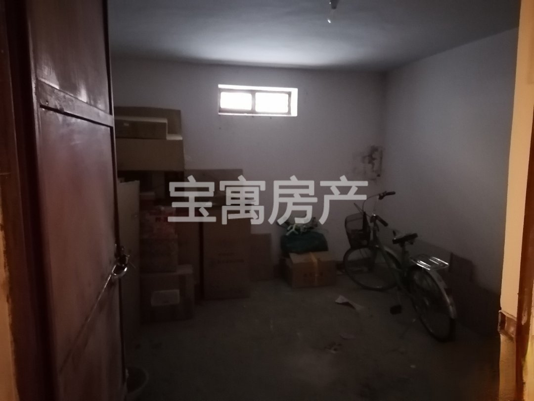 广汇小区,广汇小区五楼两室两厅一卫产权清晰诚心出售3