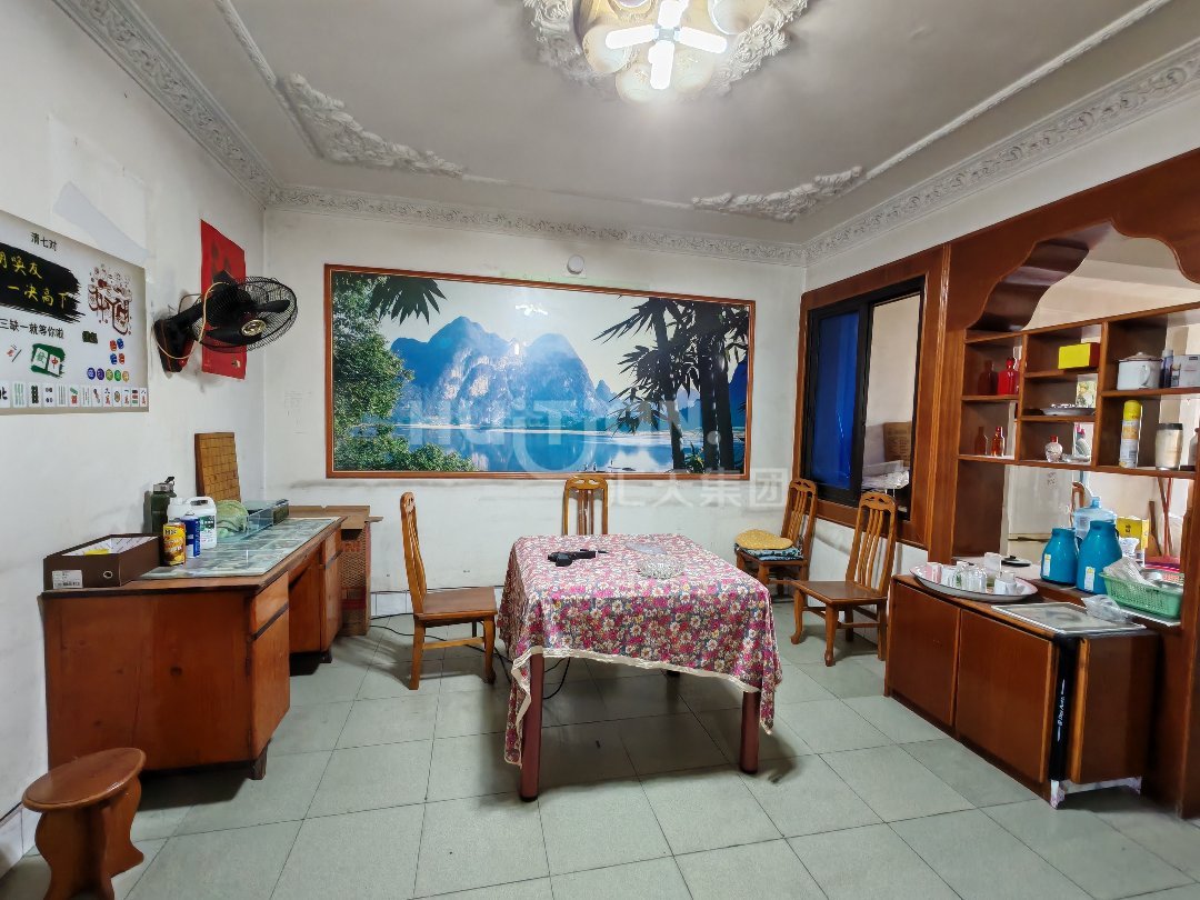 蟠龙冲住房,蟠龙冲住房120㎡3室2厅1卫1阳台普通,多条公交经过8