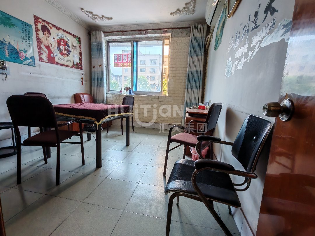 蟠龙冲住房,蟠龙冲住房120㎡3室2厅1卫1阳台普通,多条公交经过2