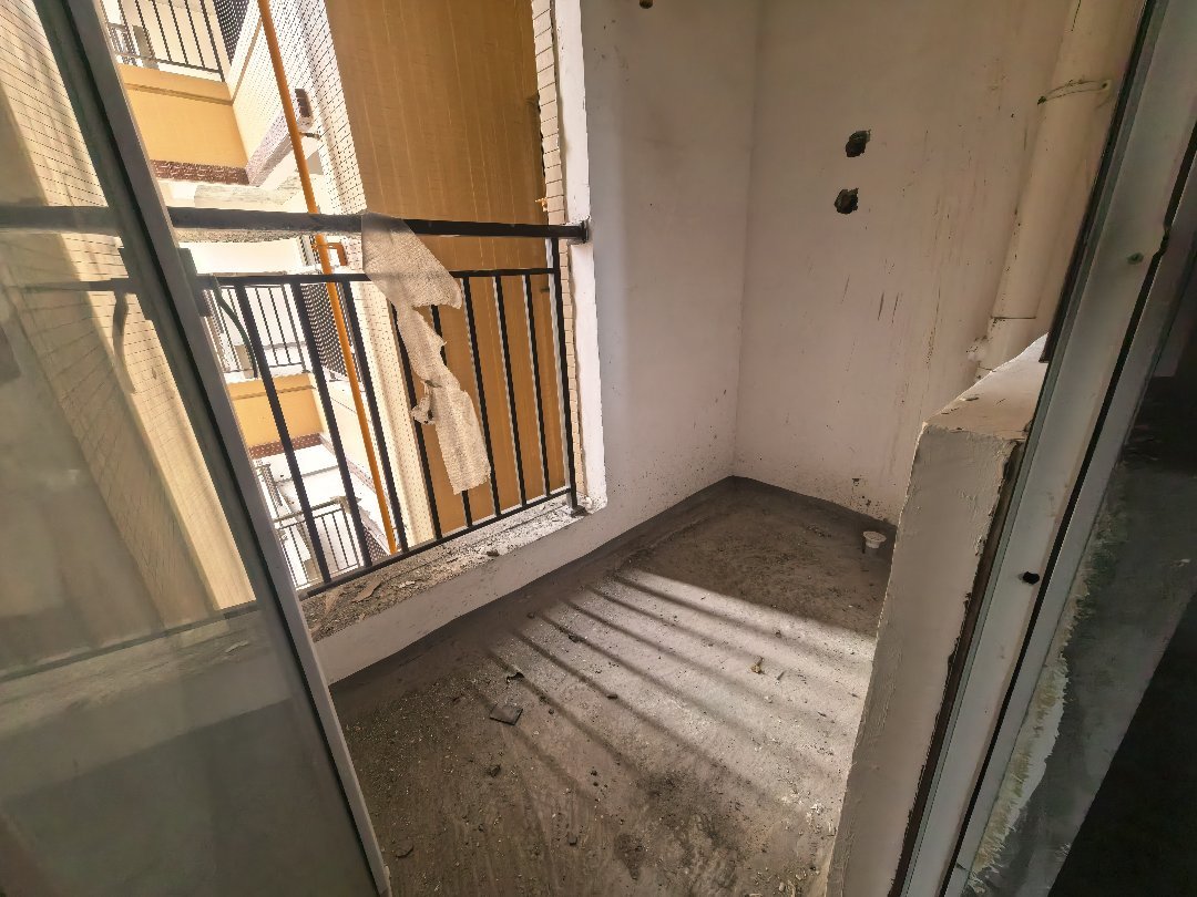 蓝润春风屿江,蓝润春风屿江毛坯带花园,面积99㎡,欢迎品鉴9