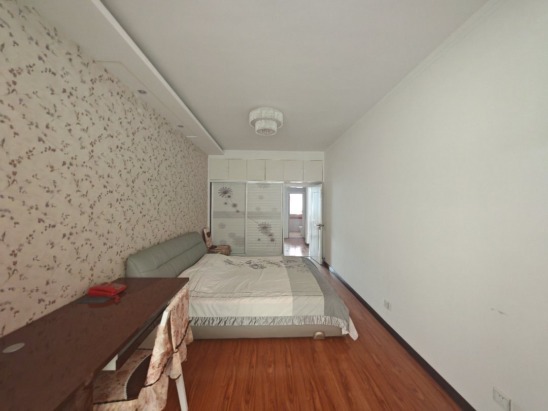 广成花园D区,广成花园D区107㎡2室2厅1卫1阳台精装,看房有钥匙6
