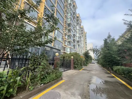 依山锦绣2室2厅1卫朝南北毛坯房源图片