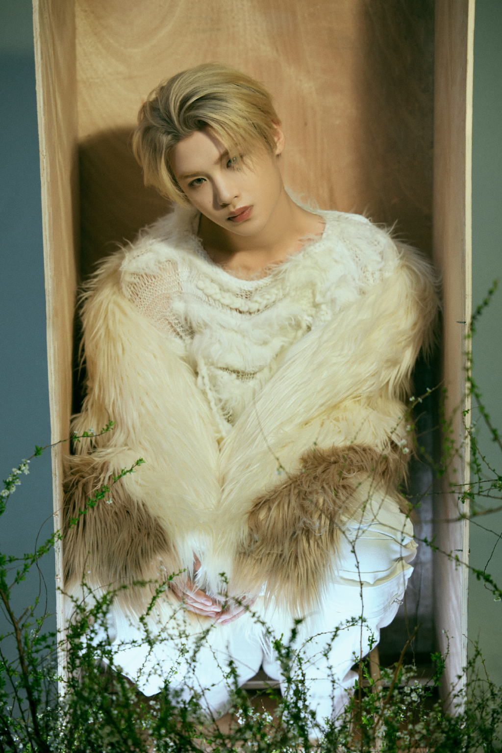 黄明昊angellove金发舞台