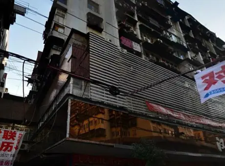 竹牌社区-硚口区集贤路利济路与沿河大道交叉路口往西北约100米