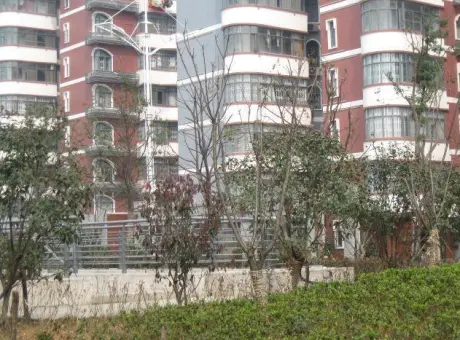 光谷中心花园-洪山区光谷东湖新技术开发区洛喻路889号