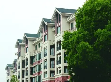 剑桥立方寓-东湖高新区珞瑜路华中科技大学新体育馆对面