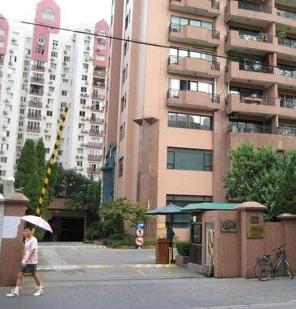 法华苑-长宁区新华路法华镇路123弄1-4号