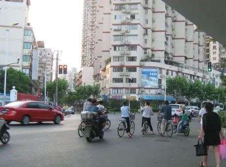 横浜路商铺-虹口区四川北路横浜路商铺