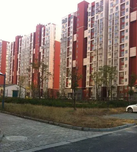 振兴花园-邗江区邗江工业园汽车西站旁边