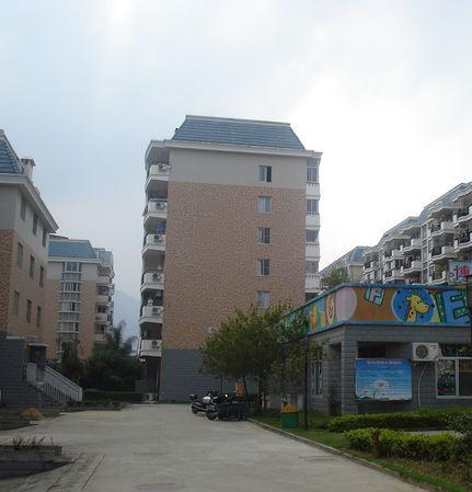 学府阳光城小区图片