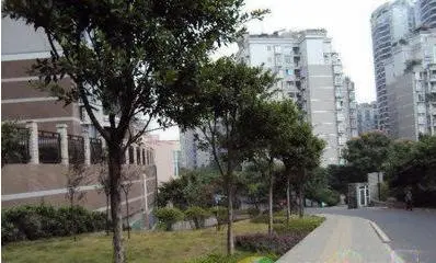 伟岸一品城-渝北区龙溪镇龙塔街道紫荆路159号