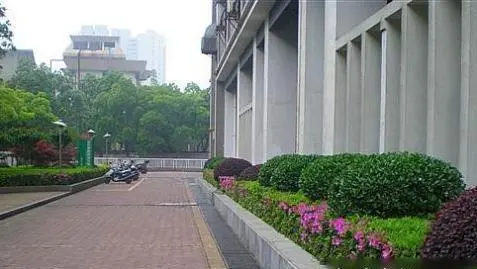 长建市场-雨花区高桥东二环高桥长建市场高桥海关对面