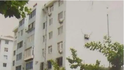 凤台小区-开发区天地广场开发区珠江路和华山路交界处十字路口西北