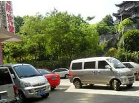 首峰小区-雁峰区雁峰雁城南路23号