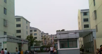 莎海苑-浦东新区惠南靖海路112号